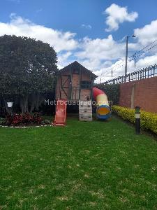 Casa de 3 alcobas en venta en San Jose De Bavaria, Bogotá, 340 m² · foto 12 de 20