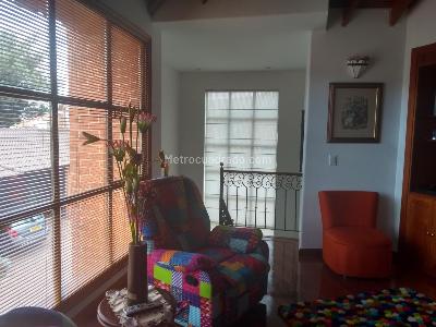 Casa de 3 alcobas en venta en San Jose De Bavaria, Bogotá, 340 m² · foto 6 de 20