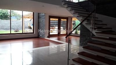 Casa de 5 alcobas en venta en San Jose De Bavaria, Bogotá, 560 m² · foto 7 de 20
