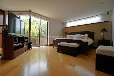 Casa de 4 alcobas en venta en San Jose De Bavaria, Bogotá, 330 m² · foto 3 de 14
