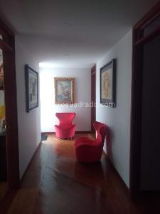 Casa de 4 alcobas en venta en San Jose De Bavaria, Bogotá, 450 m² · foto 13 de 17