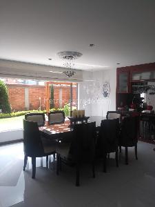 Casa de 4 alcobas en venta en San Jose De Bavaria, Bogotá, 450 m² · foto 5 de 17
