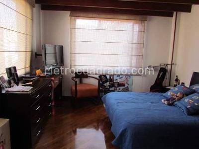 Casa de 5 alcobas en venta en San Jose De Bavaria, Bogotá, 560 m² · foto 7 de 20