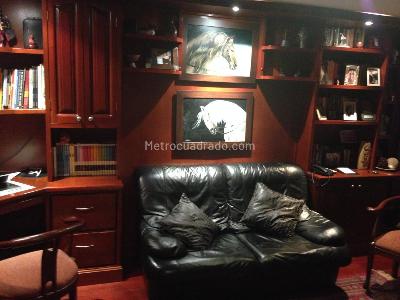 Casa de 4 alcobas en venta en San Jose De Bavaria, Bogotá, 420 m² · foto 14 de 20