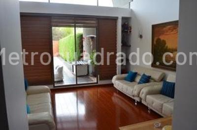 Casa de 4 alcobas en venta en San Jose De Bavaria, Bogotá, 370 m² · foto 11 de 20