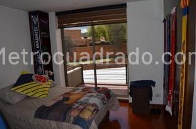 Casa de 4 alcobas en venta en San Jose De Bavaria, Bogotá, 370 m² · foto 15 de 20