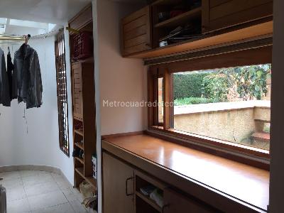 Casa de 3 alcobas en venta en San Jose De Bavaria, Bogotá, 280 m² · foto 3 de 20