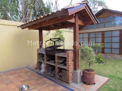 Casa de 5 alcobas en venta en San Jose De Bavaria, Bogotá, 540 m² · foto 16 de 20