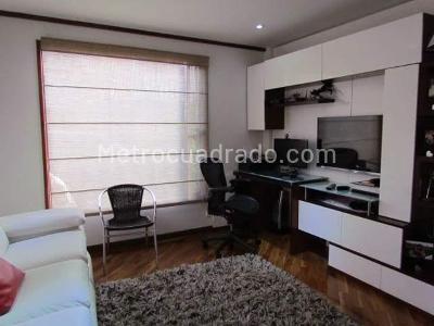 Casa de 5 alcobas en venta en San Jose De Bavaria, Bogotá, 540 m² · foto 6 de 20
