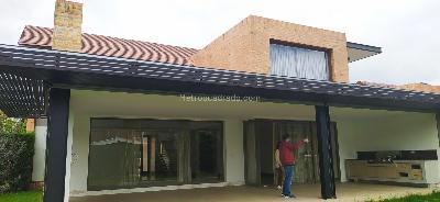Casa de 5 alcobas en venta en San Jose De Bavaria, Bogotá, 560 m² · foto 5 de 5