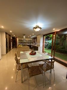 Casa de 4 alcobas en venta en San Jose De Bavaria, Bogotá, 540 m² · foto 3 de 16