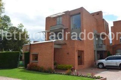 Casa en venta en San Jose De Bavaria, Bogotá · foto 15 de 19