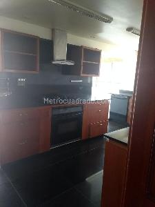 Casa de 4 alcobas en venta en San Jose De Bavaria, Bogotá, 440 m² · foto 2 de 13