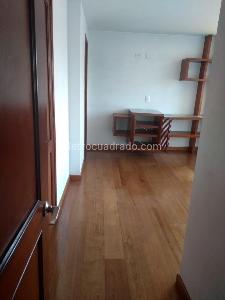 Casa de 4 alcobas en venta en San Jose De Bavaria, Bogotá, 440 m² · foto 7 de 13