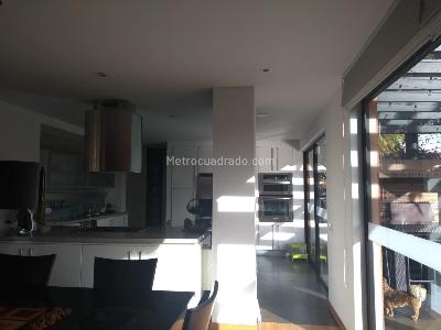 Casa de 3 alcobas en venta en San Jose De Bavaria, Bogotá, 440 m² · foto 9 de 18