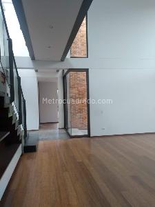 Casa de 4 alcobas en venta en San Jose De Bavaria, Bogotá, 420 m² · foto 18 de 18