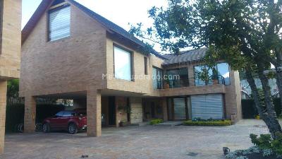 Casa de 5 alcobas en venta en San Jose De Bavaria, Bogotá, 540 m² · foto 3 de 17