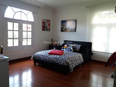 Casa de 3 alcobas en venta en San Jose De Bavaria, Bogotá, 370 m² · foto 12 de 20