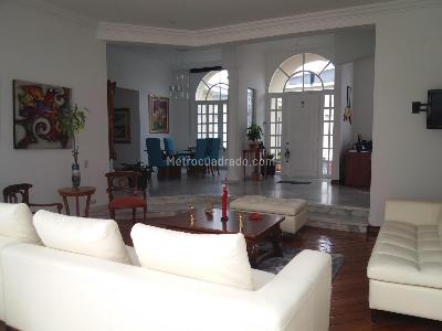 Casa de 3 alcobas en venta en San Jose De Bavaria, Bogotá, 370 m² · foto 15 de 20