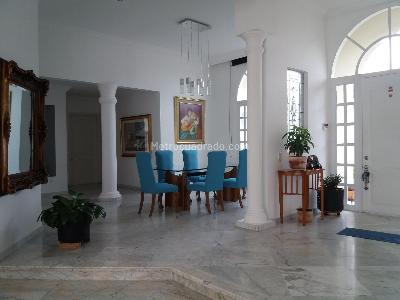 Casa de 3 alcobas en venta en San Jose De Bavaria, Bogotá, 370 m² · foto 16 de 20