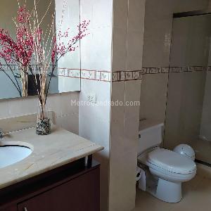 Casa de 5 alcobas en venta en San Jose De Bavaria, Bogotá, 460 m² · foto 18 de 20