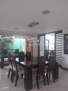 Casa de 5 alcobas en venta en San Jose De Bavaria, Bogotá, 540 m² · foto 3 de 16