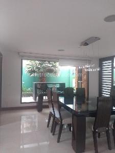 Casa de 5 alcobas en venta en San Jose De Bavaria, Bogotá, 540 m² · foto 4 de 16