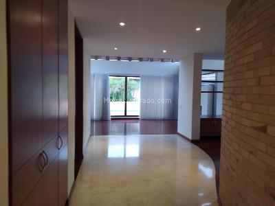 Casa de 4 alcobas en venta en San Jose De Bavaria, Bogotá, 430 m² · foto 19 de 20