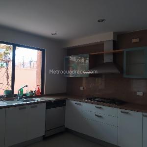 Casa de 4 alcobas en venta en San Jose De Bavaria, Bogotá, 430 m² · foto 8 de 20