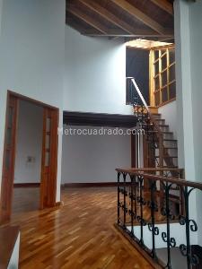 Casa de 4 alcobas en venta en San Jose De Bavaria, Bogotá, 520 m² · foto 9 de 19