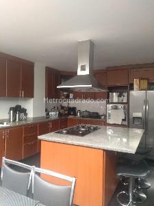 Casa de 5 alcobas en venta en San Jose De Bavaria, Bogotá, 560 m² · foto 7 de 18