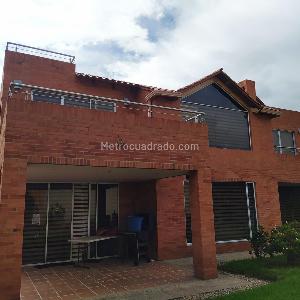 Casa de 5 alcobas en venta en San Jose De Bavaria, Bogotá, 560 m² · foto 13 de 20