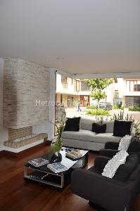 Casa de 5 alcobas en venta en San Jose De Bavaria, Bogotá, 570 m² · foto 17 de 19