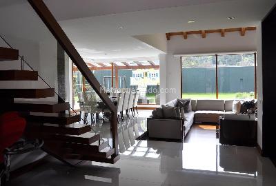 Casa de 5 alcobas en venta en San Jose De Bavaria, Bogotá, 570 m² · foto 18 de 19