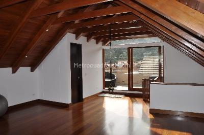 Casa de 5 alcobas en venta en San Jose De Bavaria, Bogotá, 570 m² · foto 4 de 19