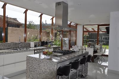 Casa de 5 alcobas en venta en San Jose De Bavaria, Bogotá, 570 m² · foto 10 de 19
