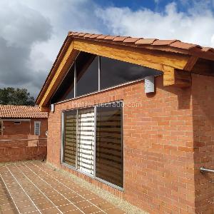 Casa de 4 alcobas en venta en San Jose De Bavaria, Bogotá, 560 m² · foto 4 de 20
