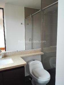 Casa de 4 alcobas en venta en San Jose De Bavaria, Bogotá, 570 m² · foto 18 de 20