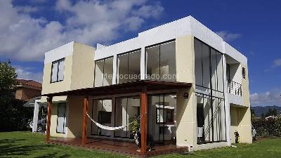 Casa de 4 alcobas en venta en Hacienda San Simon, Bogotá, 384 m² · foto 4 de 14