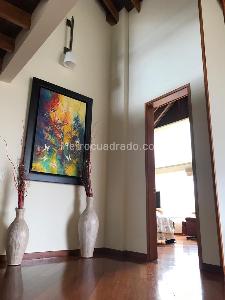 Casa en venta en San Jose De Bavaria, Bogotá · foto 10 de 20