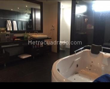 Casa de 4 alcobas en venta en Hacienda San Simon, Bogotá, 550 m² · foto 15 de 17