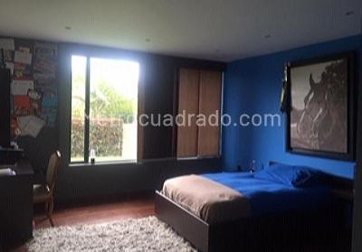 Casa de 4 alcobas en venta en Hacienda San Simon, Bogotá, 550 m² · foto 3 de 17