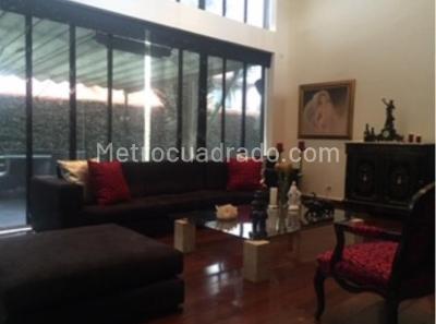 Casa de 4 alcobas en venta en Hacienda San Simon, Bogotá, 550 m² · foto 5 de 17