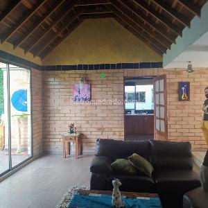 Casa de 4 alcobas en venta en San Jose De Bavaria, Bogotá, 240 m² · foto 4 de 6
