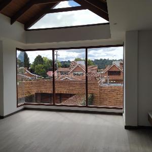 Casa de 4 alcobas en venta en San Jose De Bavaria, Bogotá, 480 m² · foto 15 de 19