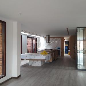 Casa de 4 alcobas en venta en San Jose De Bavaria, Bogotá, 480 m² · foto 4 de 19