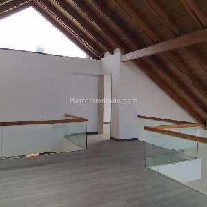 Casa de 4 alcobas en venta en San Jose De Bavaria, Bogotá, 480 m² · foto 8 de 19