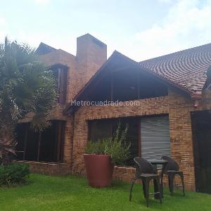 Casa de 4 alcobas en venta en San Jose De Bavaria, Bogotá, 460 m² · foto 7 de 20