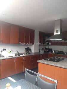 Casa de 5 alcobas en venta en San Jose De Bavaria, Bogotá, 560 m² · foto 6 de 11