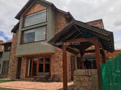 Casa en venta en San Jose De Bavaria, Bogotá · foto 12 de 19